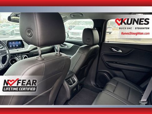 Used 2020 Chevrolet Blazer LT image 32