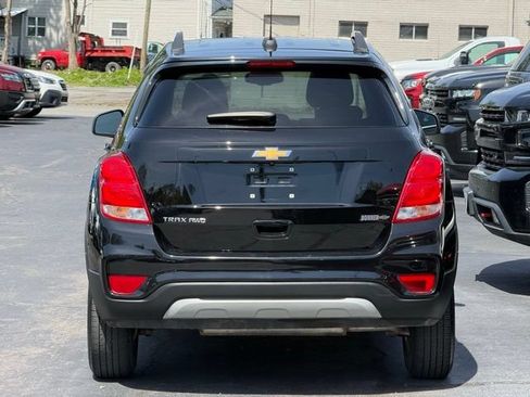 Used 2022 Chevrolet Trax LT w/ LT Convenience Package AWD/4WD image 6