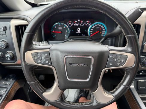 Used 2018 GMC Sierra 1500 Denali w/ Denali Ultimate Package AWD/4WD image 16