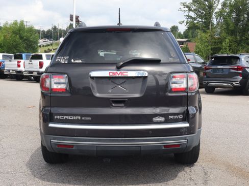 Used 2017 GMC Acadia Limited SLT AWD/4WD image 4