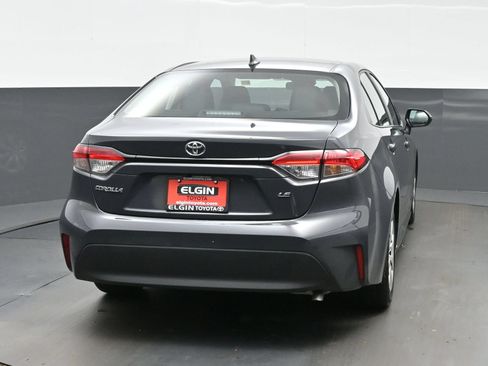 Used 2025 Toyota Corolla LE w/ Convenience Package FWD image 5