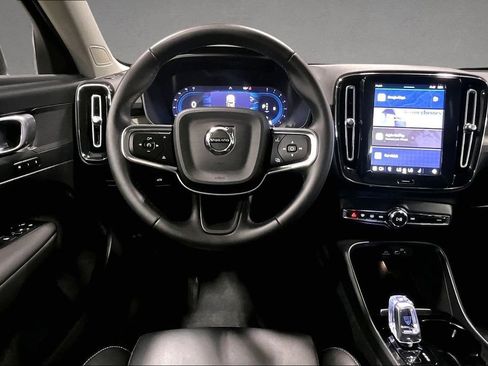 Certified 2023 Volvo XC40 B5 Plus w/ Protection Package Premier AWD/4WD image 8