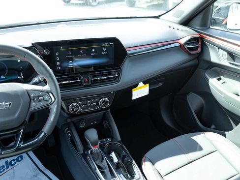 New 2026 Chevrolet TrailBlazer RS w/ Convenience Package FWD image 17