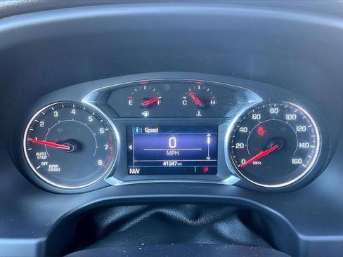 Used 2023 GMC Acadia SLE image 11