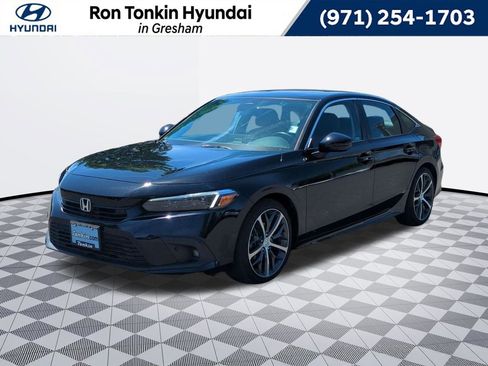 Used 2022 Honda Civic Touring image 1