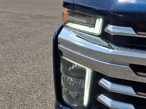 Used 2022 Chevrolet Silverado 3500 High Country w/ Technology Package AWD/4WD image 29