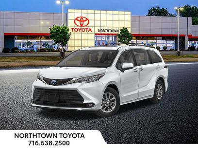 New 2025 Toyota Sienna XLE