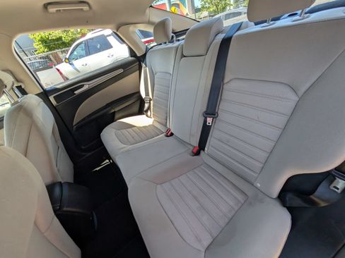 Used 2020 Ford Fusion S FWD image 18