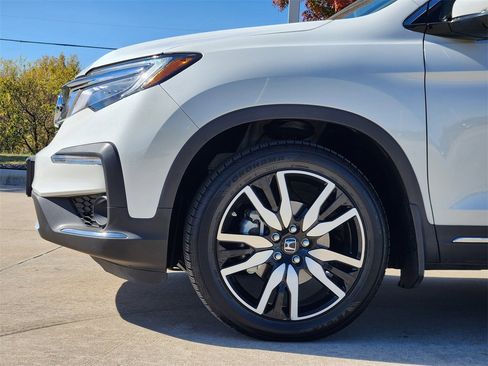 Certified 2022 Honda Pilot Touring image 8