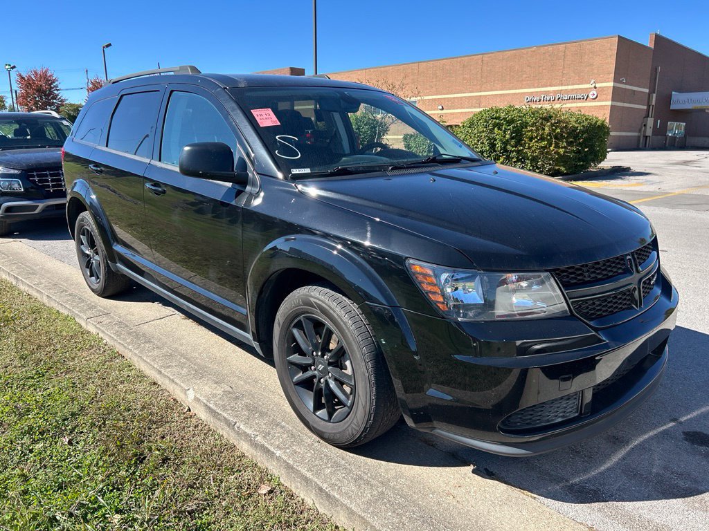 Used 2020 Dodge Journey SE w/ SE Popular Equipment Group FWD image 2