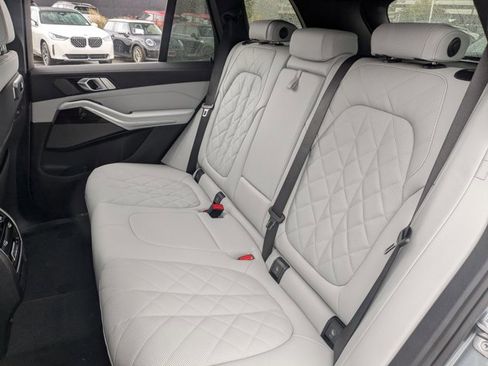 New 2026 BMW X5 xDrive40i w/ Climate Comfort Package image 16