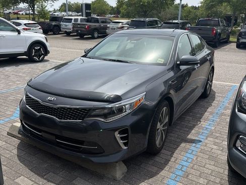 Used 2016 Kia Optima SX w/ Technology Package FWD image 2