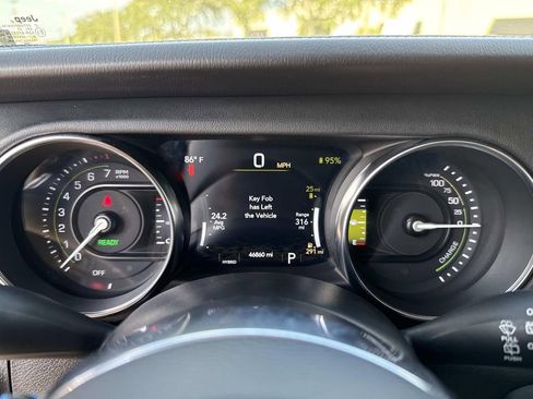 Used 2021 Jeep Wrangler Unlimited Rubicon 4xe image 37