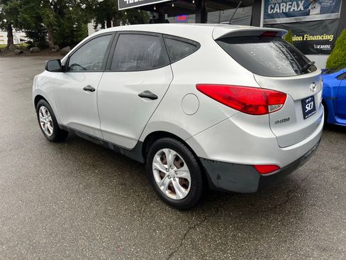 Used 2010 Hyundai Tucson GLS image 4
