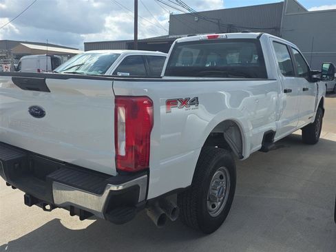 Used 2025 Ford F250 XL w/ FX4 Off-Road Package image 11
