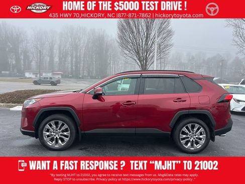 Used 2020 Toyota RAV4 XLE Premium image 10