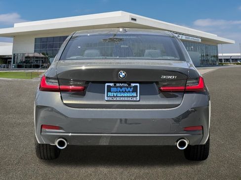 New 2026 BMW 330i Sedan RWD image 9