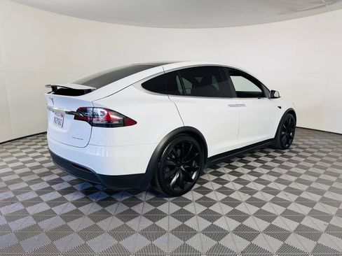 Used 2021 Tesla Model X Long Range image 22