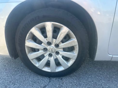 Used 2017 Nissan Sentra SV FWD image 10