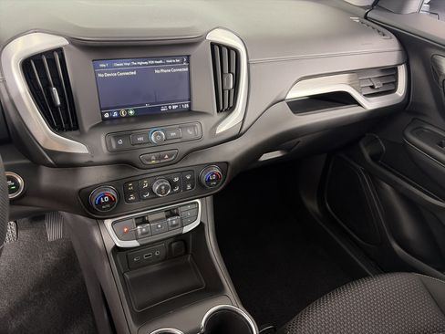 Certified 2024 GMC Terrain SLE w/ Driver Convenience Package AWD/4WD image 15