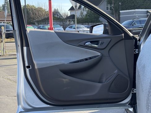 Used 2020 Chevrolet Malibu LS image 21