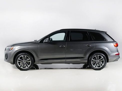 Used 2025 Audi Q7 2.0T Premium Plus w/ Premium Plus Package image 2