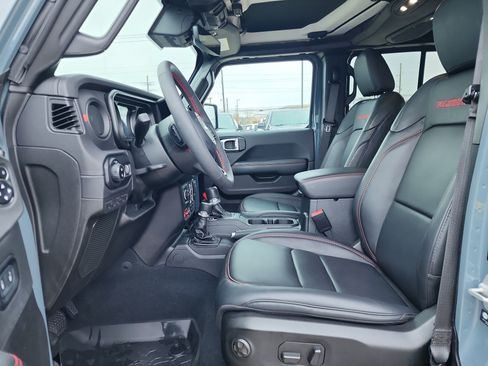 Used 2024 Jeep Gladiator Rubicon image 10