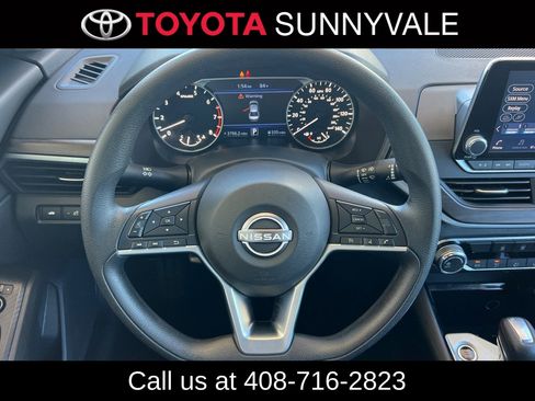 Used 2024 Nissan Altima 2.5 SV image 18