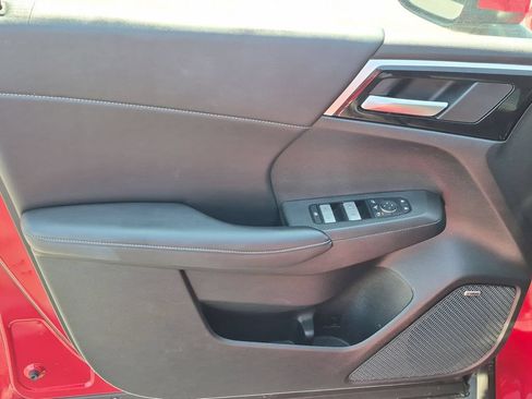 Used 2025 Mitsubishi Outlander SE AWD/4WD image 11