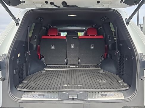 Used 2024 Lexus LX 600 F Sport image 36