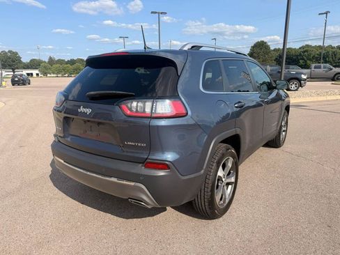 Used 2020 Jeep Cherokee Limited AWD/4WD image 3