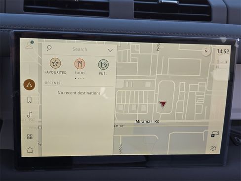 New 2025 Land Rover Defender 130 X-Dynamic SE image 23