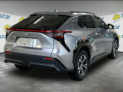 Used 2024 Toyota bZ4X XLE w/ Weather Package image 6