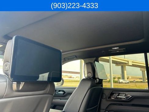 Used 2026 GMC Yukon AT4 Ultimate w/ LPO, Floor Liner Package AWD/4WD image 44