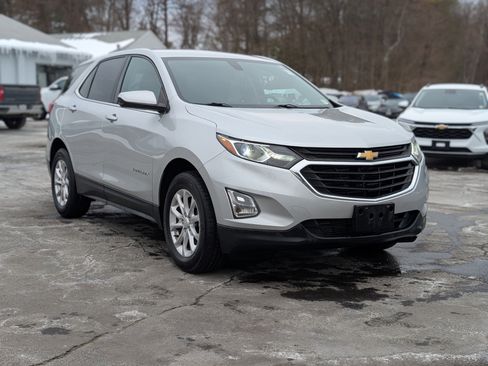 Used 2018 Chevrolet Equinox LT image 12