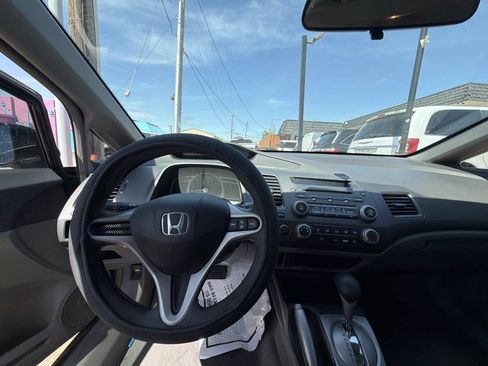 Used 2010 Honda Civic LX image 5