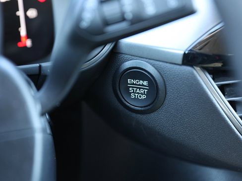 Used 2025 Ford Escape Active image 30