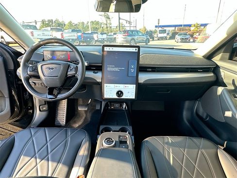 Used 2022 Ford Mustang Mach-E Select w/ Comfort/Technology Package image 3