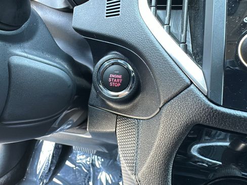 Used 2023 Subaru Forester Limited image 17