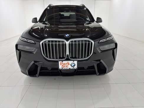 Used 2026 BMW X7 xDrive40i w/ Executive Package image 8
