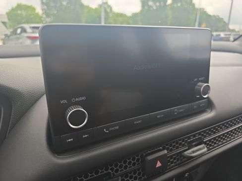 Used 2025 Honda HR-V Sport image 19