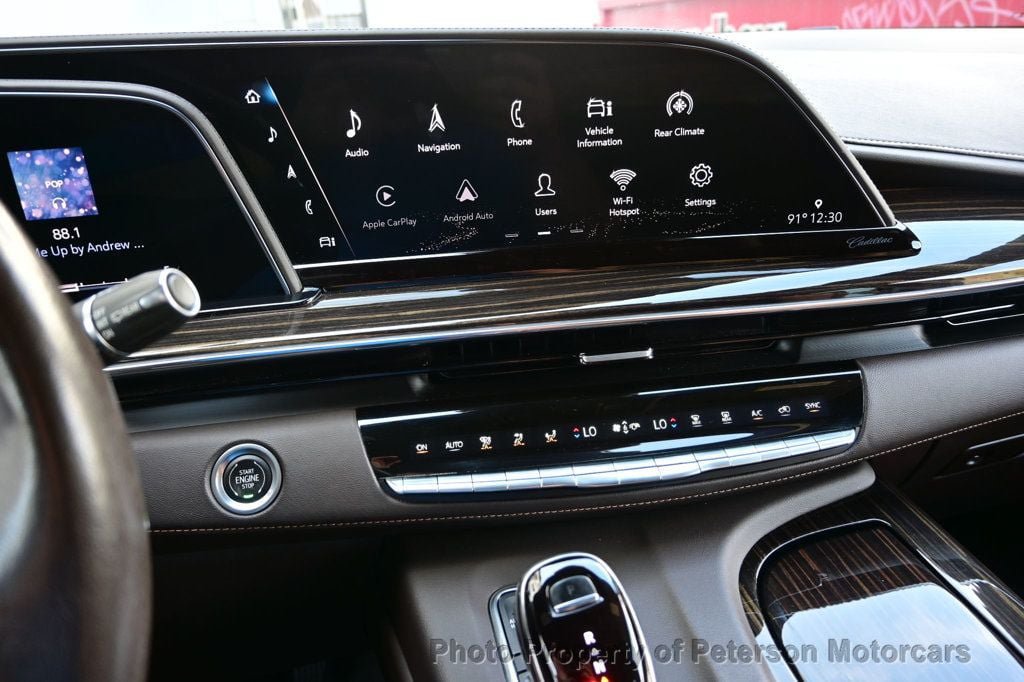 Used 2021 Cadillac Escalade Premium Luxury RWD image 36