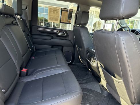 Used 2024 Chevrolet Silverado 2500 LTZ w/ LTZ Convenience Package image 30