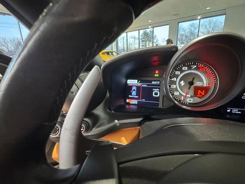 Used 2018 Ferrari GTC4Lusso T image 10