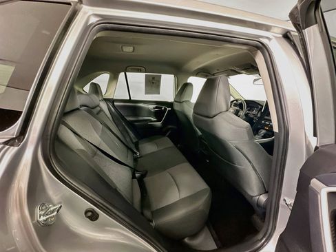 Used 2025 Toyota RAV4 XLE FWD image 29