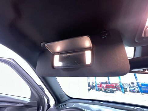 Used 2021 Chevrolet TrailBlazer RS w/ Sun and Liftgate Package AWD/4WD image 34