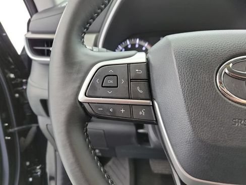 Used 2026 Toyota Highlander XLE AWD/4WD image 25