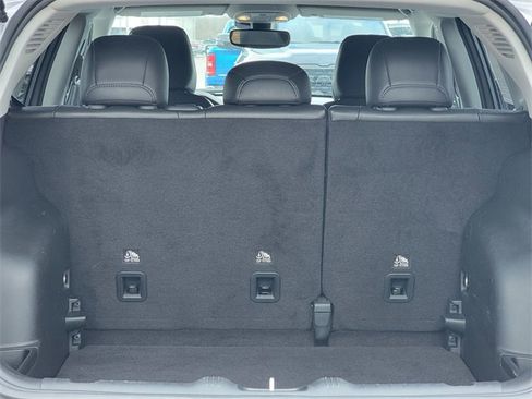 Certified 2022 Jeep Compass Limited image 22