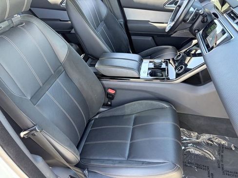 Used 2020 Land Rover Range Rover Velar R-Dynamic S image 19