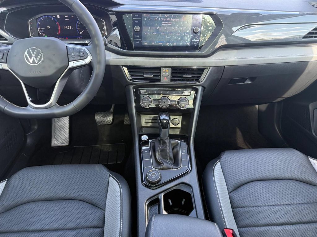 Certified 2023 Volkswagen Taos SEL AWD/4WD image 11